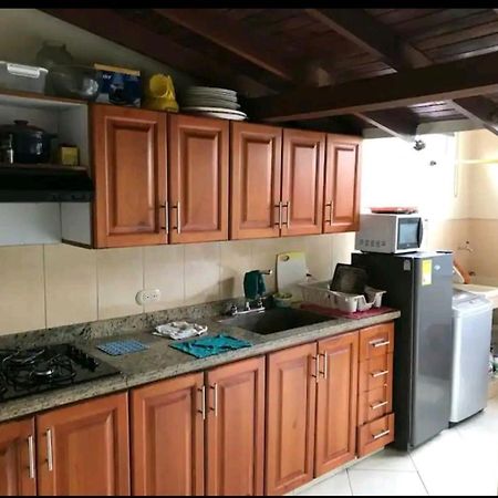 Ferienwohnung Alcobas Con Desayuno Incluido Bano Compartido Medellín Exterior foto