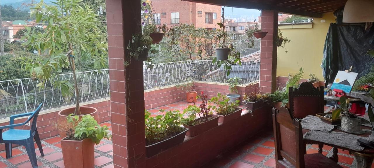 Ferienwohnung Alcobas Con Desayuno Incluido Bano Compartido Medellín Exterior foto